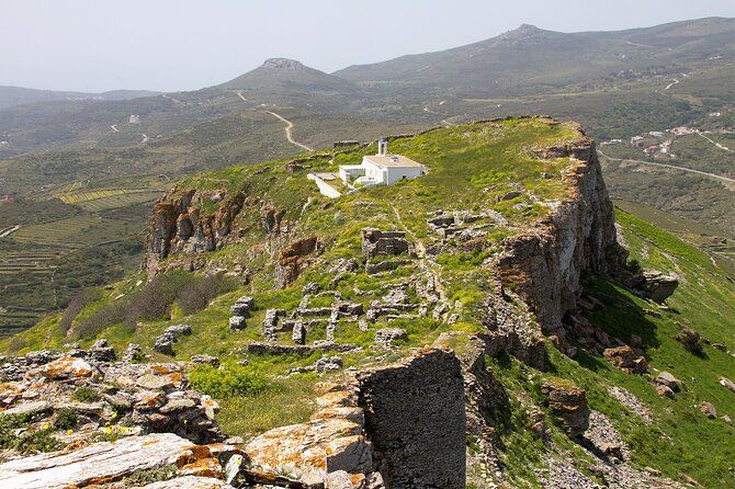 10-Day Inn-to-Inn Self-Guided Trekking Holiday Andros Trail - Cyclades - Day 4: Fardia Strada and the long crossing to Menites