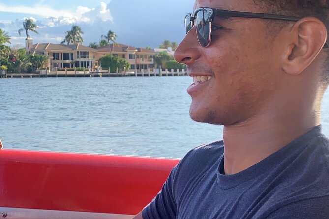 2 Hour Classic Self Drive Boat Rental in Fort Lauderdale - Millionaires Row and Fort Lauderdale’s waterfront homes