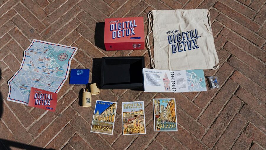 2 Hours Free Arezzo tour without the use of your smartphone - A different way to meet Arezzo