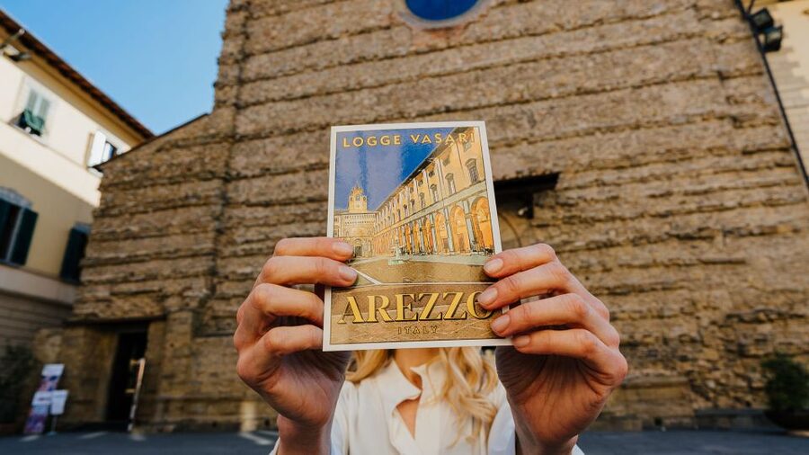 2 Hours Free Arezzo tour without the use of your smartphone - Following the two-hour route through central Arezzo