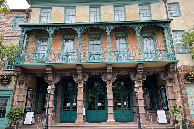 300 Years of War and Peacetime in Charleston: A Self-Guided Audio Tour - The Custom House and the city’s commercial face