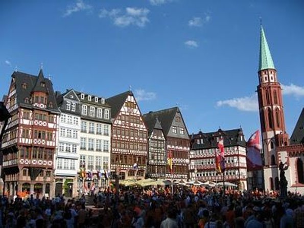 A Frankfurt Meander: A Self-Guided Audio Tour in Germany's Cradle of Democracy - The Kaiserdom and the route toward Old Town