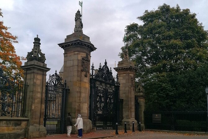 A History of Witchcraft in Edinburgh: A Self-Guided Audio Tour - John Knox House and religious pressure
