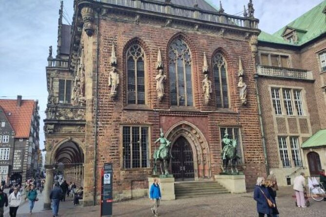 A Self-Guided Audio Tour of Bremen’s Old Town - Finishing in the Schnoor District