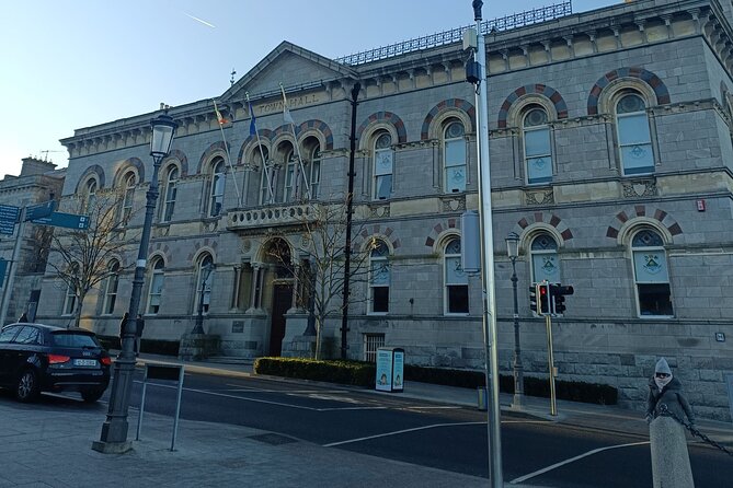 A Self-Guided Stroll Along Dún Laoghaire's East Pier - Walking the Metals through Dún Laoghaire