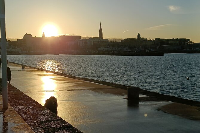 A Self-Guided Stroll Along Dún Laoghaire's East Pier - King George IV, the RMS Leinster, and public memory