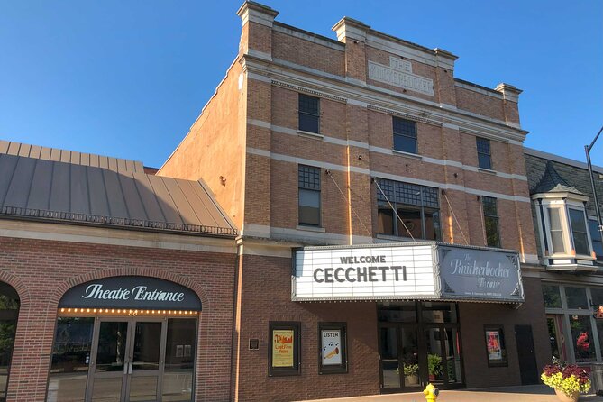 A Self-Guided Walking Audio Tour of Holland, Michigan - A Short Walk Through Holland’s Downtown and College Core