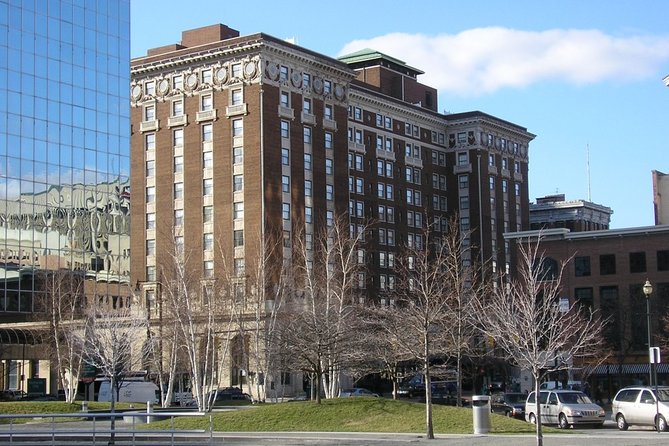 A Spectacular Scavenger Hunt: Round River City - The Grand Rapids Children’s Museum Stop