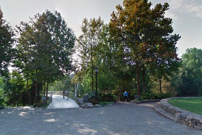 A Spectacular Scavenger Hunt: The Great Greenville Gambit - How the Let’s Roam app shapes the outing