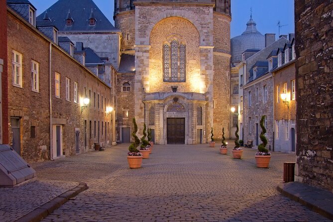 Aachen Scavenger Hunt and Highlights Self Guided Audio Tour - Heilig-Kreuz-Kirche and Ponttor