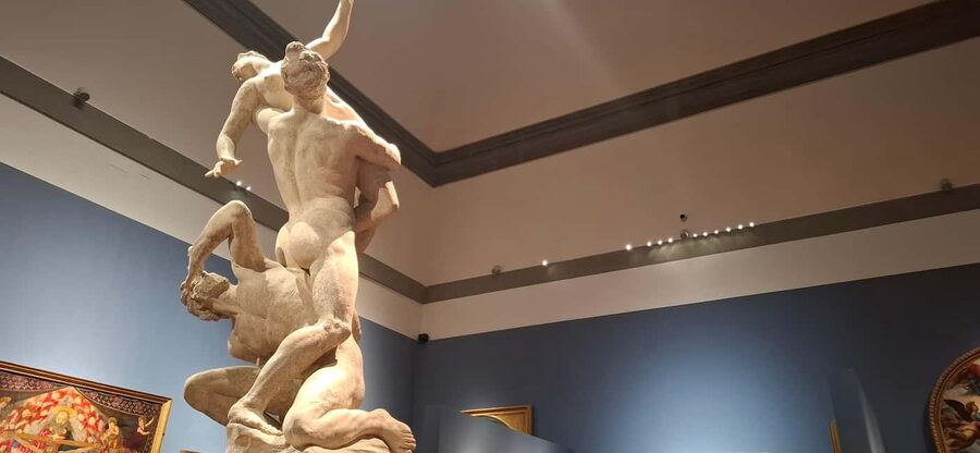 Accademia Timed-entry Ticket & Mobile APP Guided Tour - Reading the Unfinished Prisoners