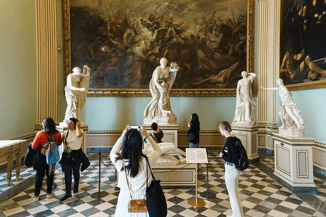 Accademia: timed-entry ticket & self-guided visit app - The meeting point and arrival routine