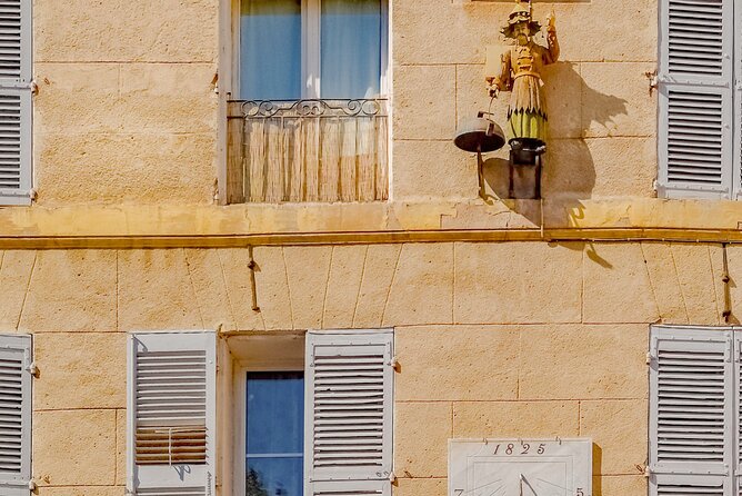Aix-en-Provence Scavenger Hunt and Sights Self-Guided Tour - How the questions and photo tasks work
