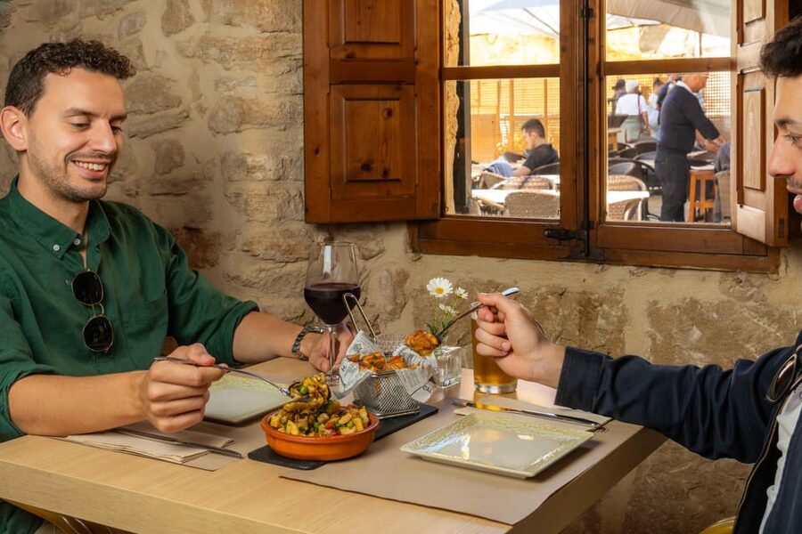 Alcudia: Self-Guided Gourmet Tapas and Wine Tour - Practical tips before you start