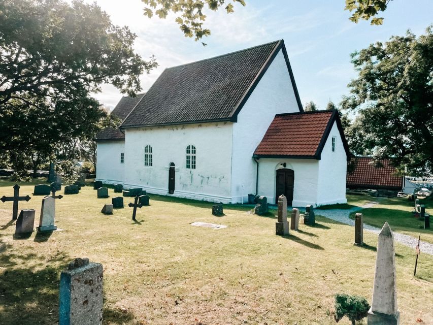 Ålesund: Ålesund and Surrounding Islands Audio Guide Tour - Godøya, the Island of the Gods