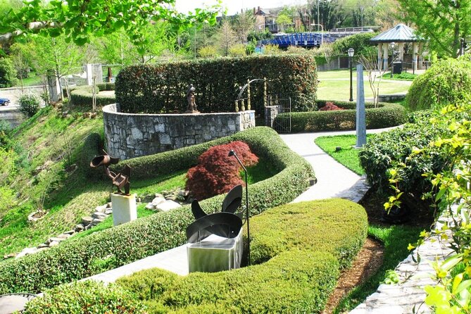Amazing Scavenger Hunt: Exciting Scenic City - Bluff View Art District: finishing among public art and views