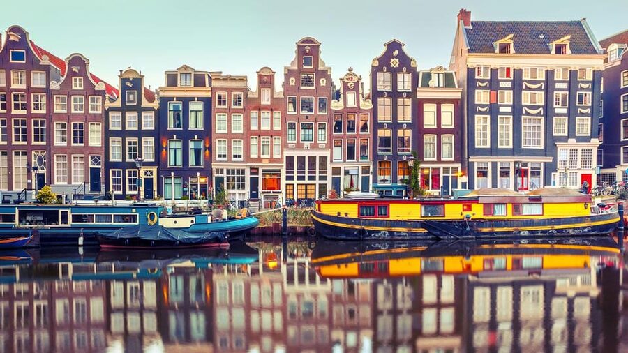 Amsterdam Audioguide - TravelMate app for your smartphone - Anne Frank House and Amsterdam’s difficult stories
