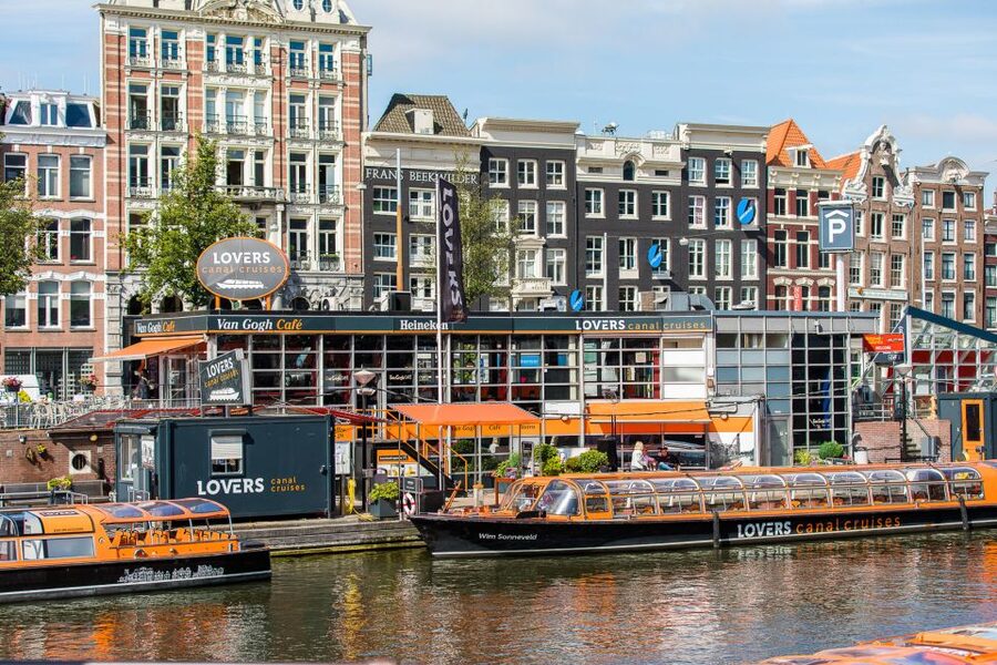 Amsterdam: City Centre Canal Cruise including Audioguide - Is $17 a fair price?