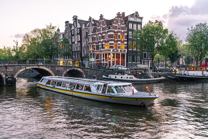 Amsterdam City Centre Cruise on heated boat with Audioguide - Should you book the Amsterdam canal cruise?