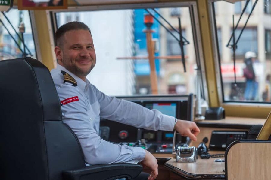 Amsterdam: Heated Canal Cruise Including Audioguide - Key points to know before you board