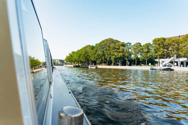 Amsterdam: Heated Canal Cruise Including Audioguide - Brouwersgracht and the canal belt