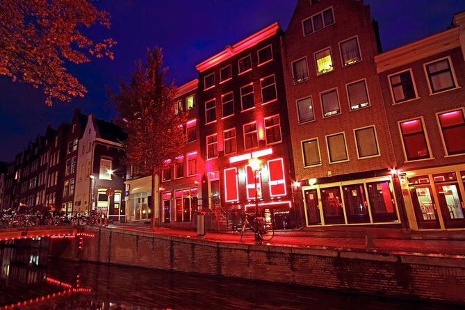 Amsterdam Red Light District Treasure: Self-Guided Tour & Quest - Key points to know before you start
