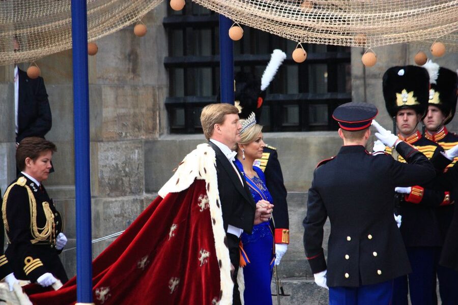 Amsterdam: Royal Palace Entry Ticket + Audio guide - Golden Age paintings and sculpture