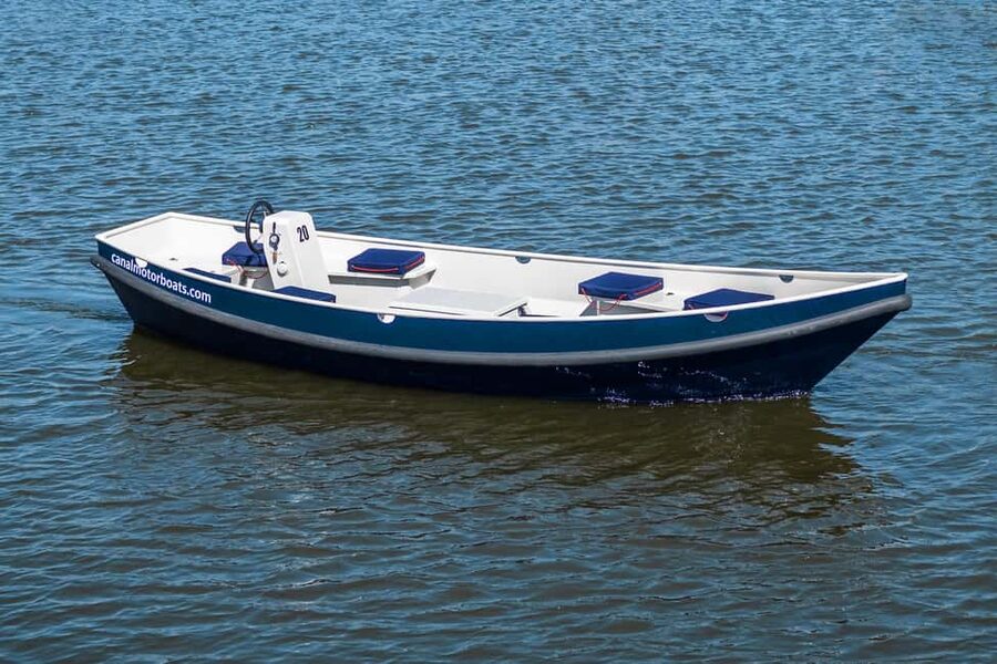Amsterdam: Self-Drive Boat Rental (5 departure locations) - Taking the wheel on Amsterdam’s canals