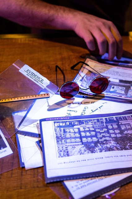 Amsterdam: Self-guided Red Light District Pub Crawl Mystery - Starting at Bierfabriek Near Rokin