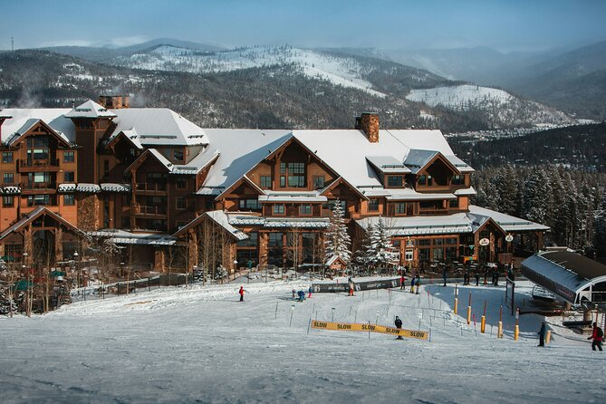 An Exciting Scavenger Hunt: Breckenridge Adventure - Stop 3: The Welcome Center as both waypoint and finish