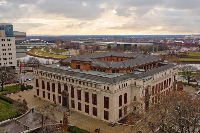 An Exciting Scavenger Hunt: Discovering Columbus - Scioto Mile and Columbus Commons add open-air breaks