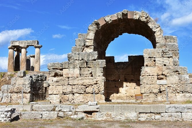 Ancient Corinth: Self-Guided Audiovisual Tour with 3D Models - Timing, entrance, and the walk back to town