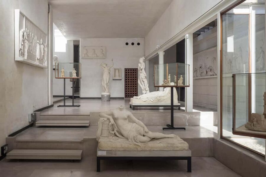 Antonio Canova Gypsotheca Museum: ticket and audio guide app - Starting at the Gypsotheca gallery