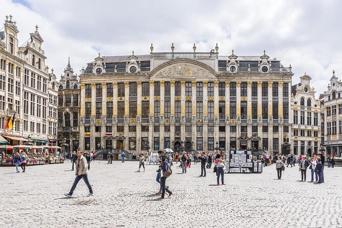 Antwerp: City Walk with Audio Guide in 7 Languages on your Phone - Starting beneath Antwerp’s cathedral