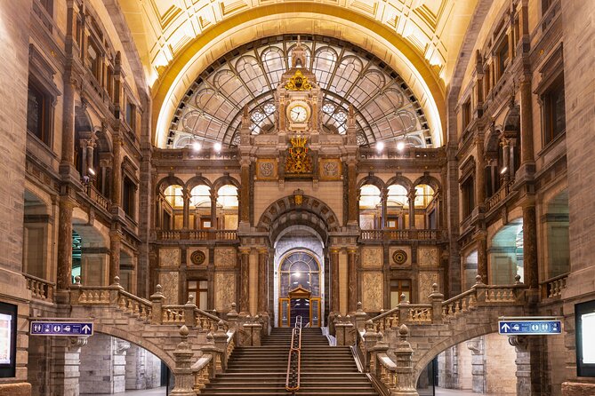 Antwerp: City Walk with Audio Guide in 7 Languages on your Phone - Chocolate, cocoa, and unusual local details