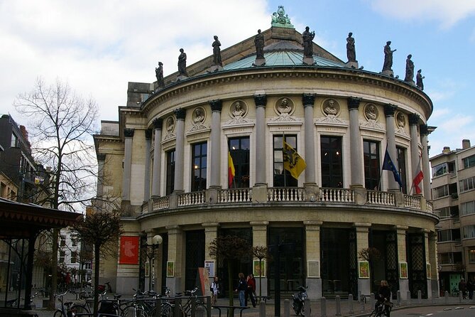 Antwerp: Help the Lost Boy – Self-Guided Mystery Walk - Who will enjoy this Antwerp mystery walk