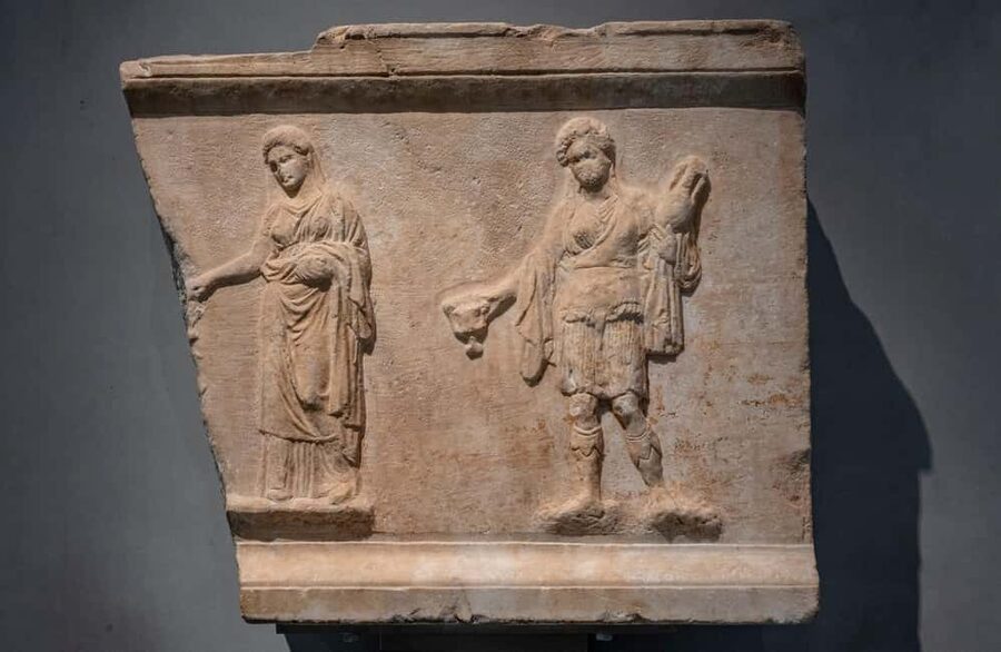 Athens: Acropolis Museum Reserved Entry Ticket & Audio Tour - Arriving at Dionysiou Areopagitou 15