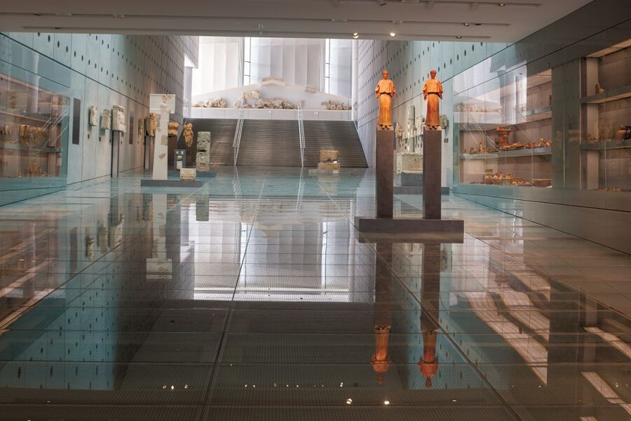 Athens: Acropolis Museum Ticket with optional Audio Guide - Using the optional audio guide without frustration