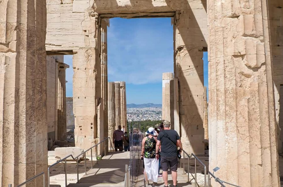 Athens: Acropolis Self-Guided Audiovisual Tour w/ 3D Models - Eight Languages and Personal Pacing