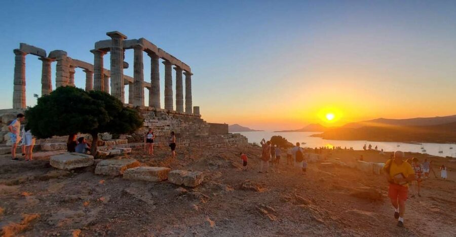 Athens: Cape Sounio & Poseidon Temple Trip with Audio Guide - What the audio guide and escort really add