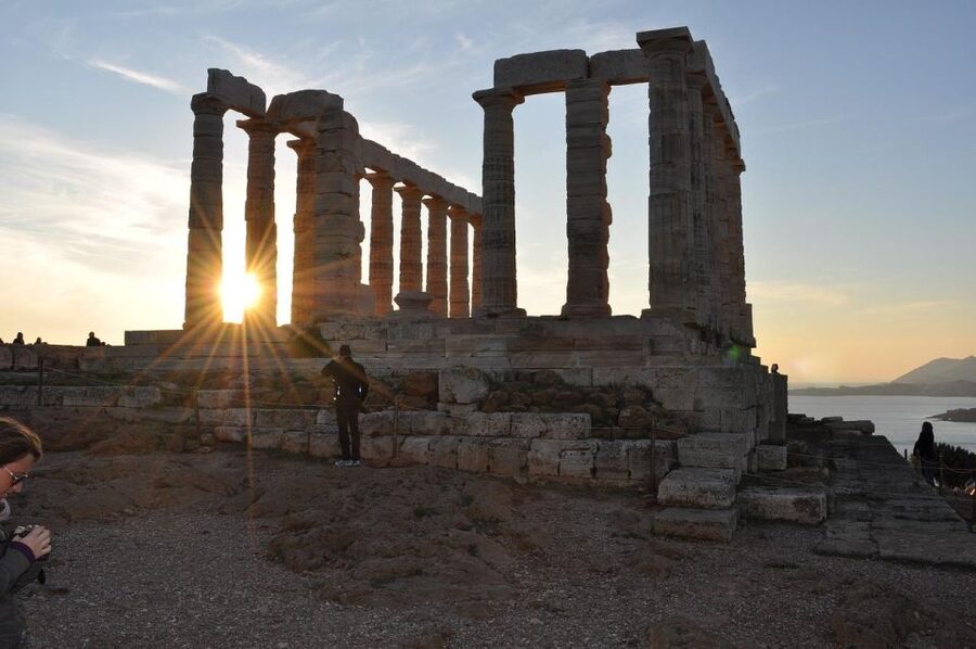 Athens: Cape Sounion &Temple of Poseidon Sunset Tour & Audio - Vouliagmeni Lake is a brief but unusual stop