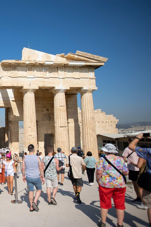 Athens: Hop-On-Hop-Off & Acropolis & Acropolis Mus.& 3 audio - Riding the Athens hop-on hop-off bus