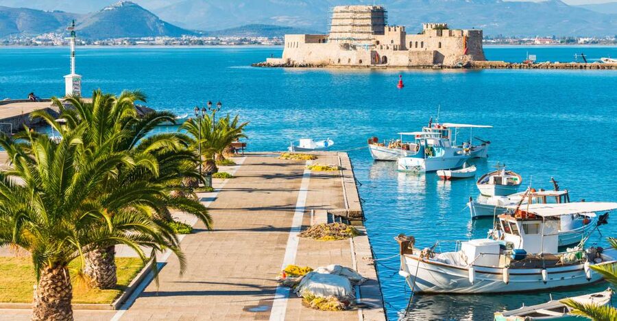 Athens: Peloponnese Highlights Day Trip and V.R. Audio Guide - Epidaurus rewards a simple sound test