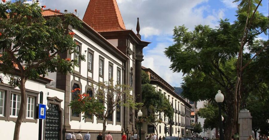 Audio Guide Citywalk Funchal for Cruise Guests - A simple start from Funchal’s cruise port