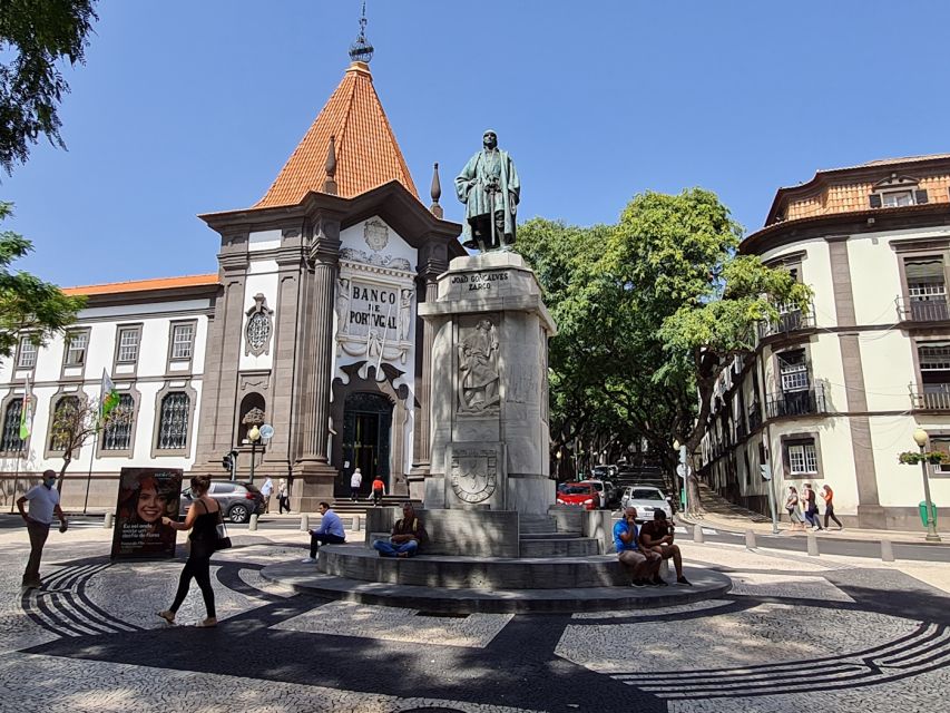 Audio Guide Citywalk Funchal for Cruise Guests - Waterfront stories and São Lourenço Palace