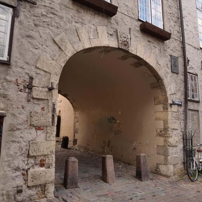 Audio Tour of Riga Old Town - Architecture beyond the Old Town