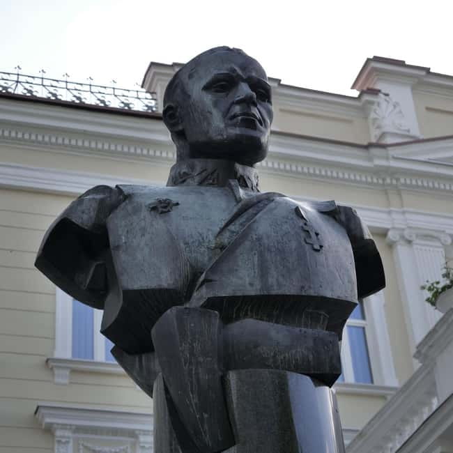 Audio Tour of Vilnius Old Town Core and the South Part 2in1 - What 50 sights means in practice