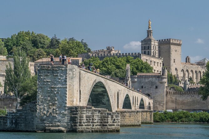 Avignon Scavenger Hunt and Sights Self-Guided Tour - Hôtel de Ville and Avignon’s civic side