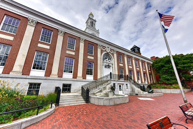 Awesome Scavenger Hunt: Burlington Beauty - Starting at 149 Church Street