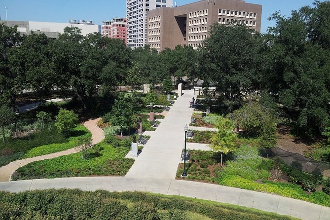 Awesome Scavenger Hunt: Houston's Museum District - Houston Zoo, Museum District, and the natural science museum